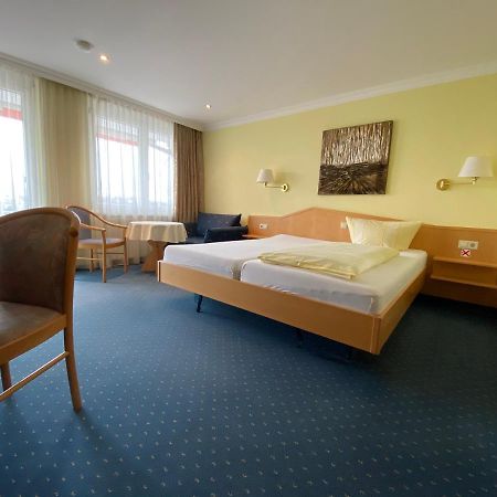 Sporthotel Schoenblick Меерсбург Екстериор снимка