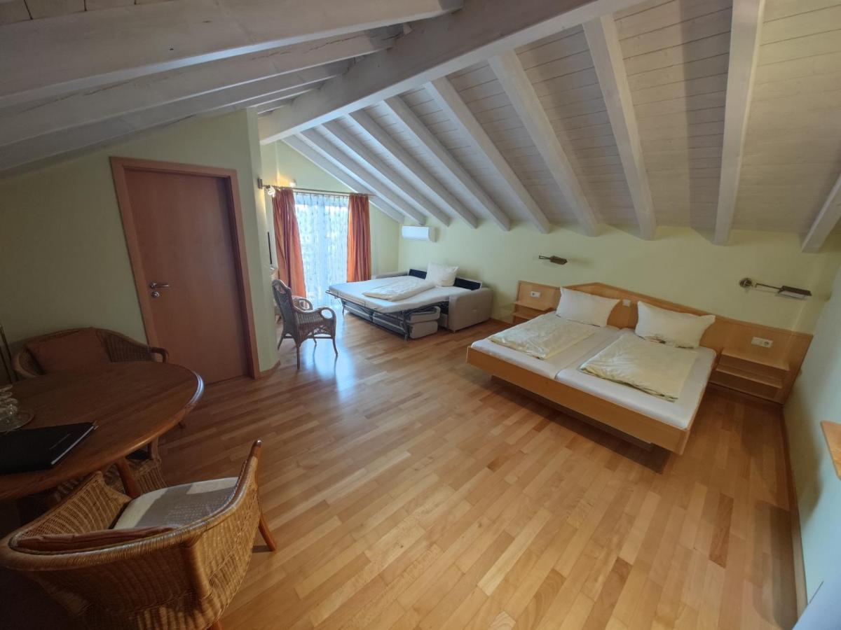 Sporthotel Schoenblick Меерсбург Екстериор снимка