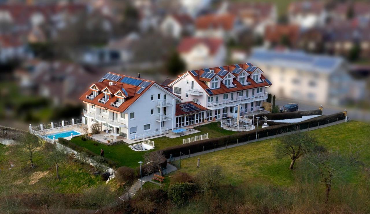 Sporthotel Schoenblick Меерсбург Екстериор снимка