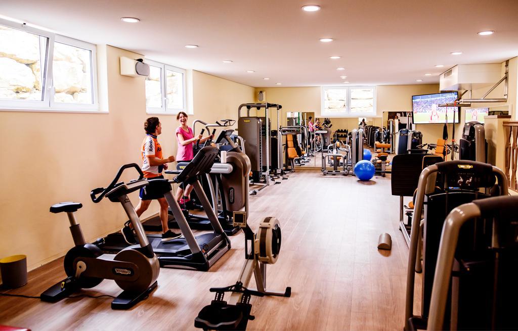 Sporthotel Schoenblick Меерсбург Екстериор снимка