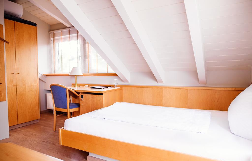 Sporthotel Schoenblick Меерсбург Екстериор снимка